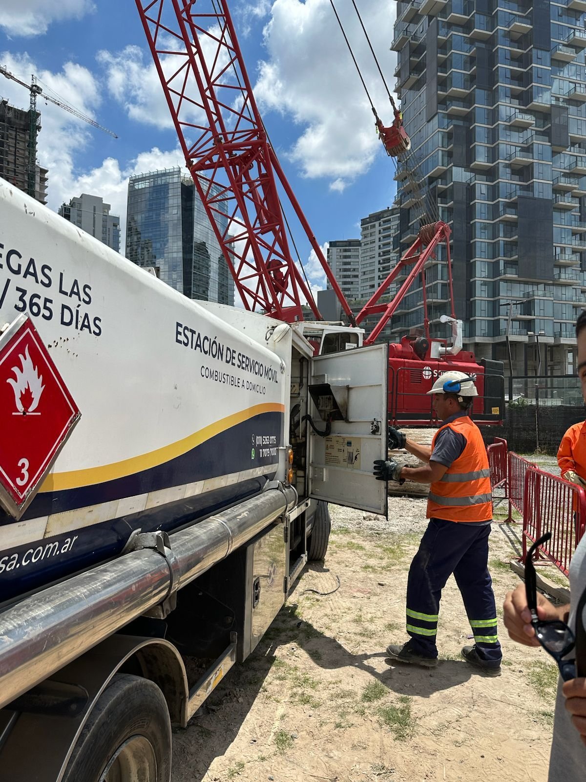 ENAUSA en construcción �— operación en sitio
